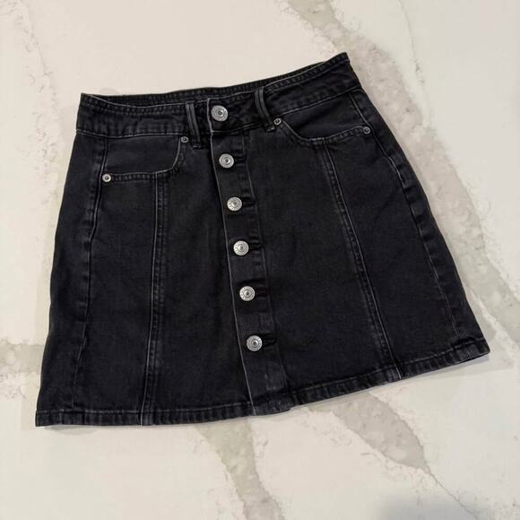 American Eagle High Rise A-Line Button Down Black Denim Skirt Women's 00 Preppy - Picture 1 of 7